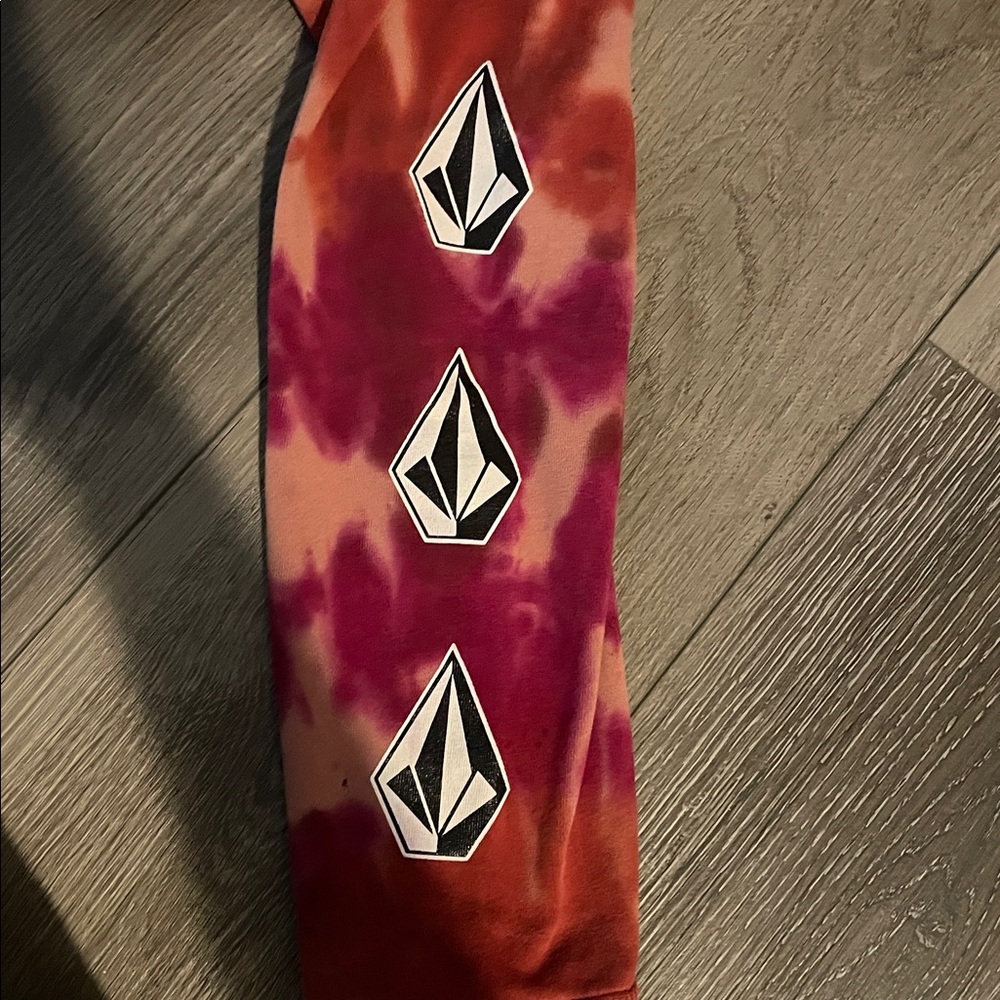 Volcom Pink and Red TieDye Hoodie (Kids XXL or Woman’s small/medium)